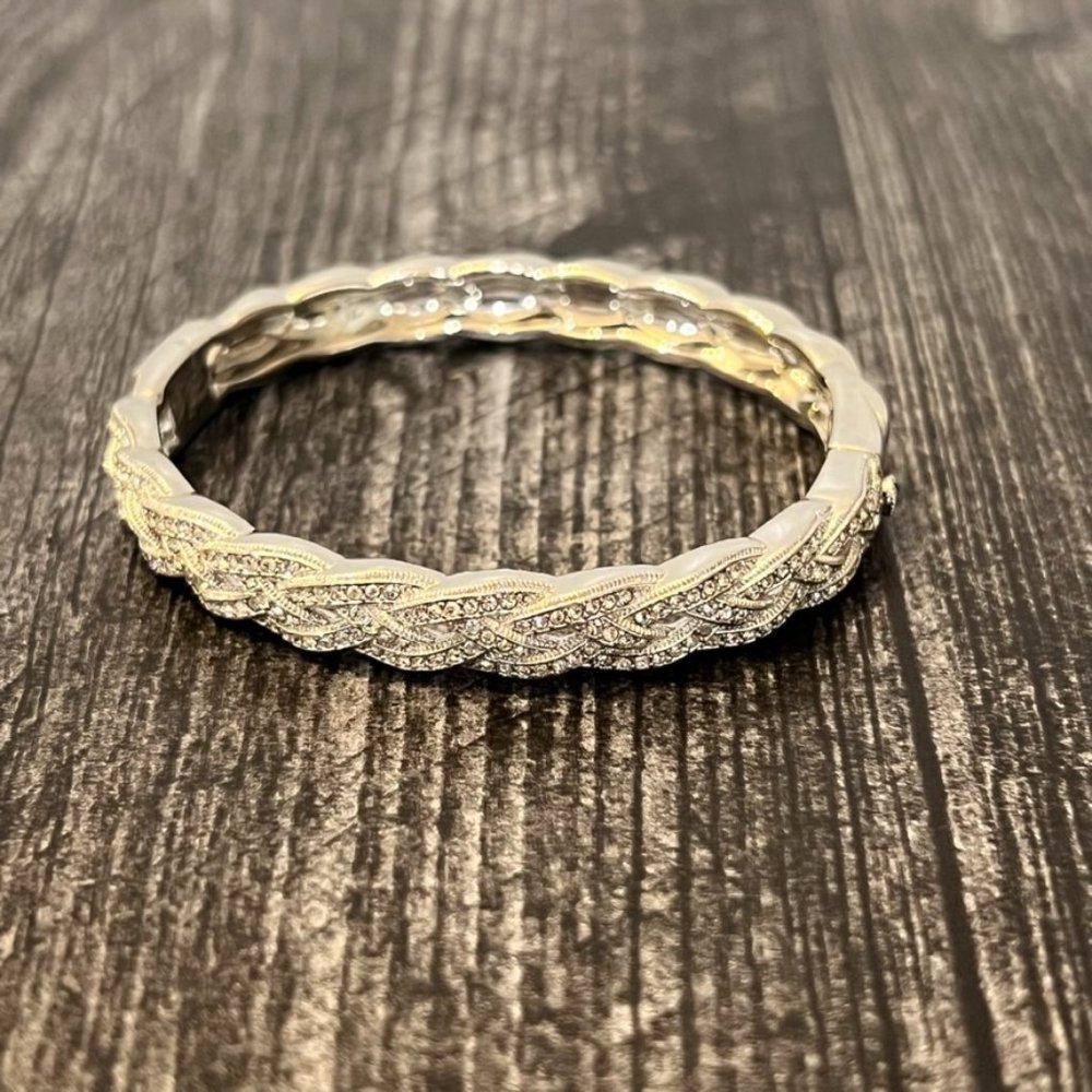 Two tone stunning bracelet